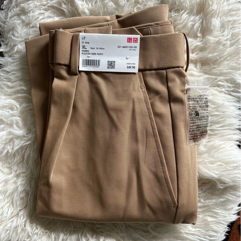 UNIQLO Women’s Pleated Wide Pants - Tan / Khaki Trousers - XL